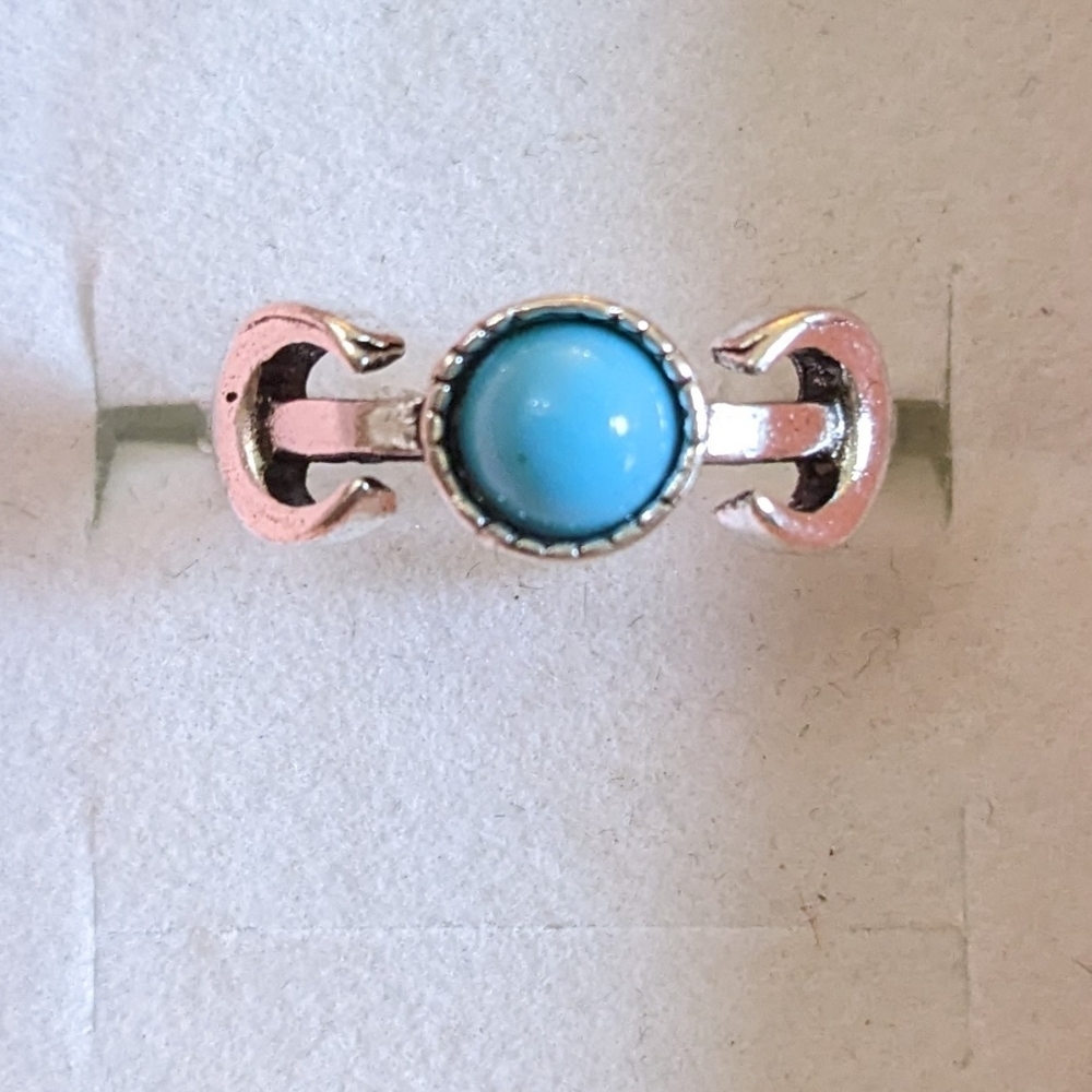 New Exaggerated Turquoise Ring Vintage Style size 7, T1B7E